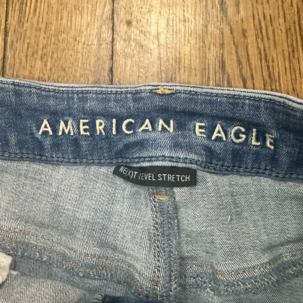 American Eagle Outfitters Blue Skinny Distressed Jeans - Picture 3 of 4